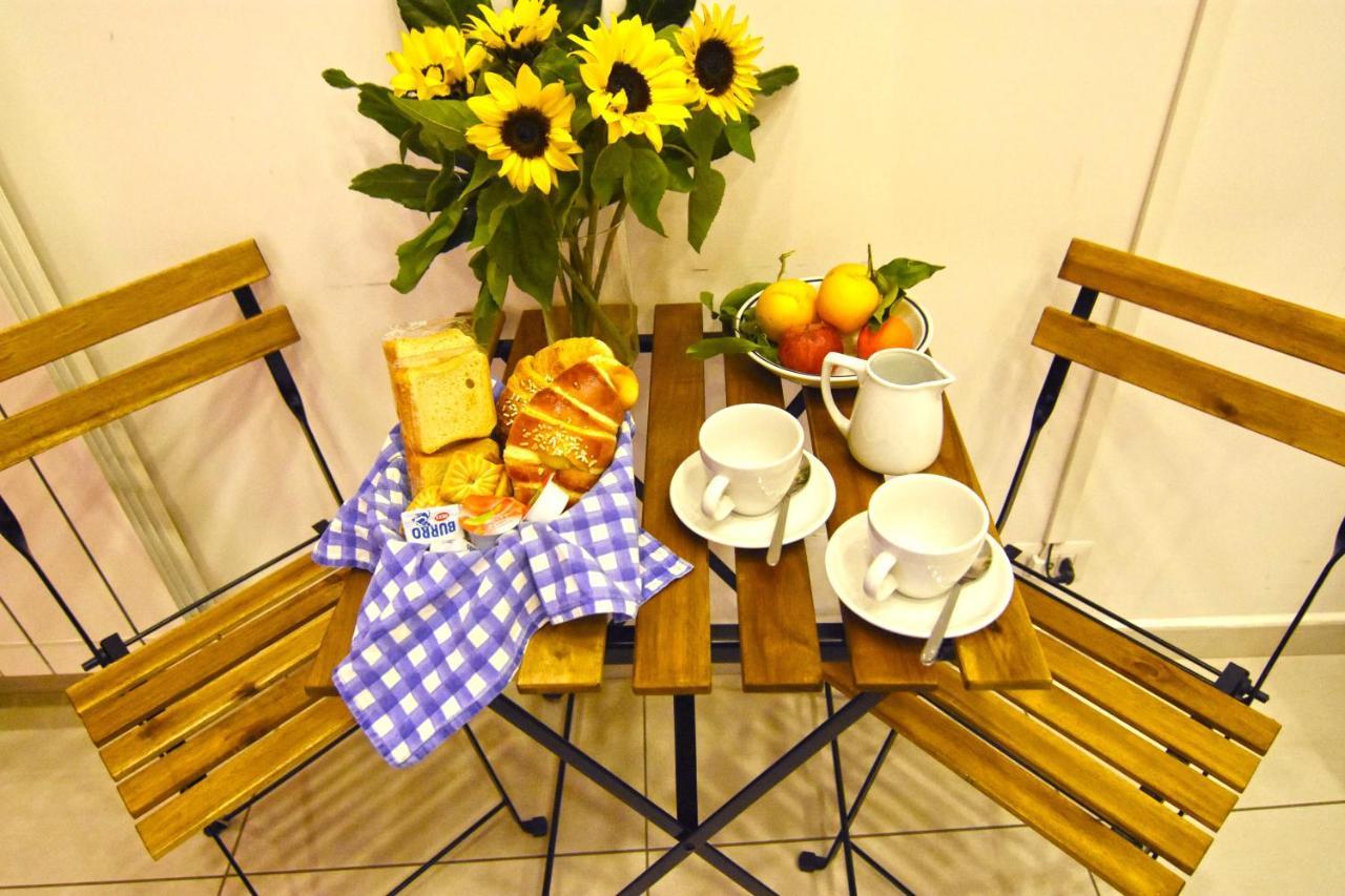 Bed and breakfast Ninarella Napoli Extérieur photo